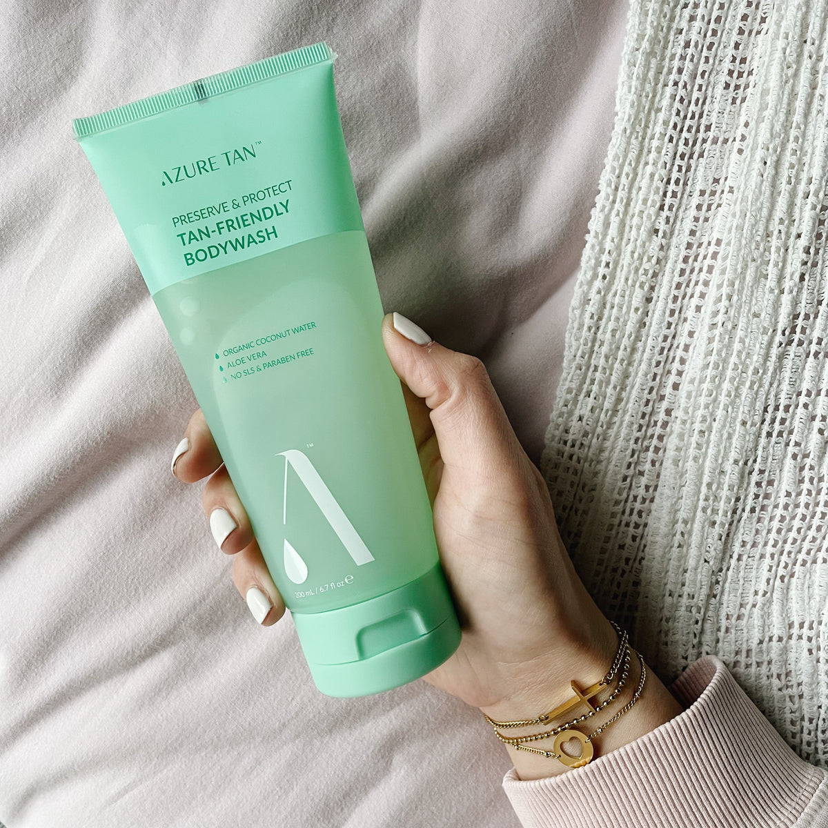 Azure Tan | Preserve & protect tan-friendly bodywash