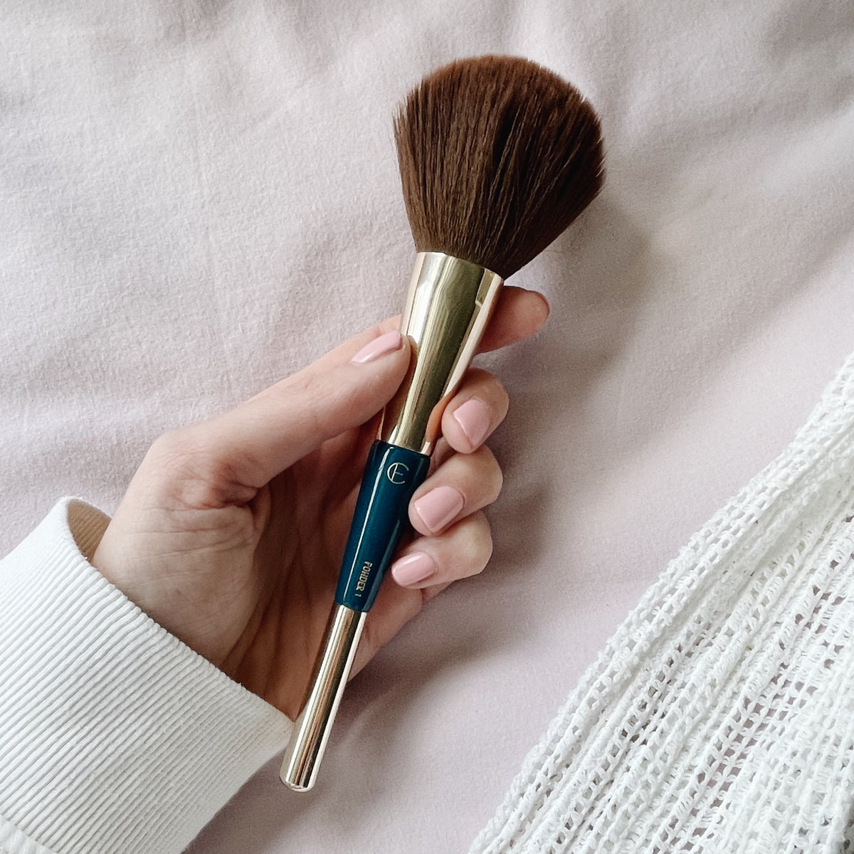 ELIN cosmetics | Make-up brush - powder brush