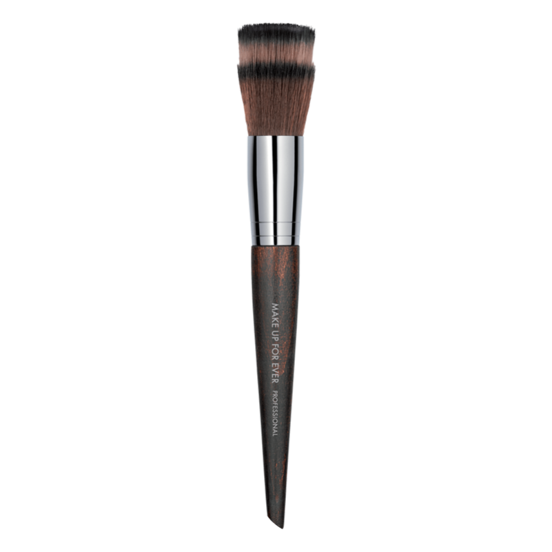 Make Up For Ever | Blending powder brush - 122