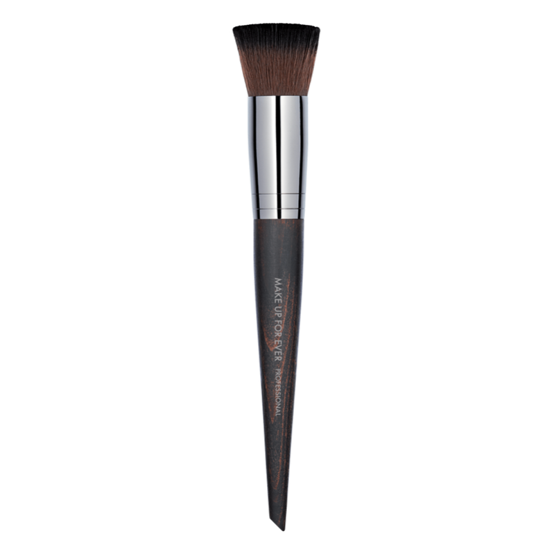 Make Up For Ever | Intense buffer blush brush - 154