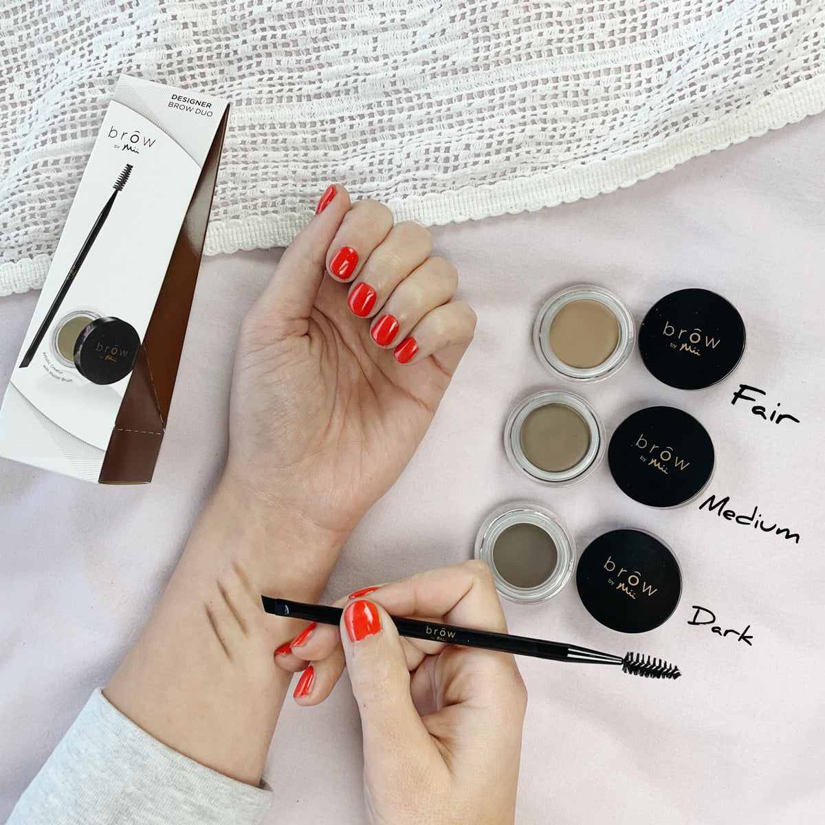 Mii Cosmetics | Designer Brow Duo - wenkbrauw poeder met penseel