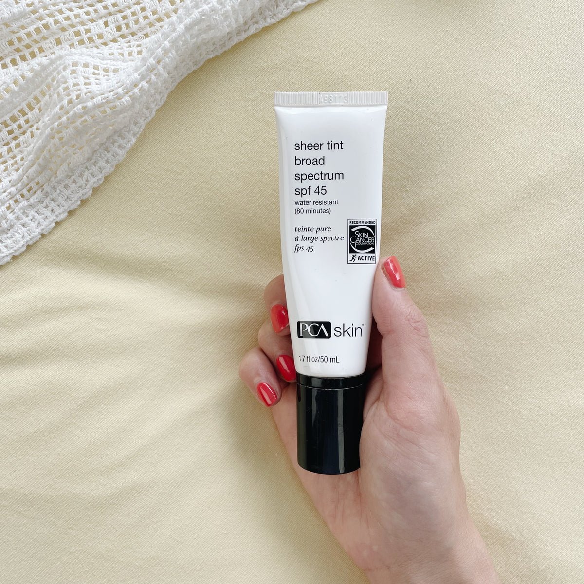 PCA skin | Sheer tint broad spectrum SPF45 - getinte dagcrème - water resistant